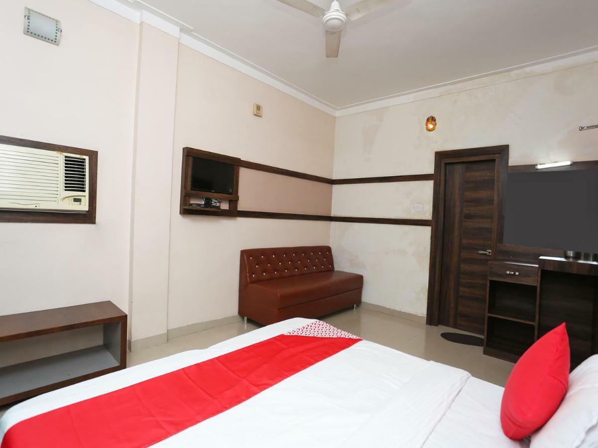 Oyo 29724 Hotel Kokila Resort Jabalpur Exterior foto