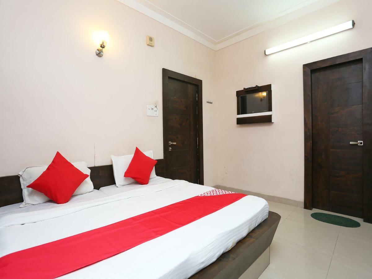 Oyo 29724 Hotel Kokila Resort Jabalpur Exterior foto