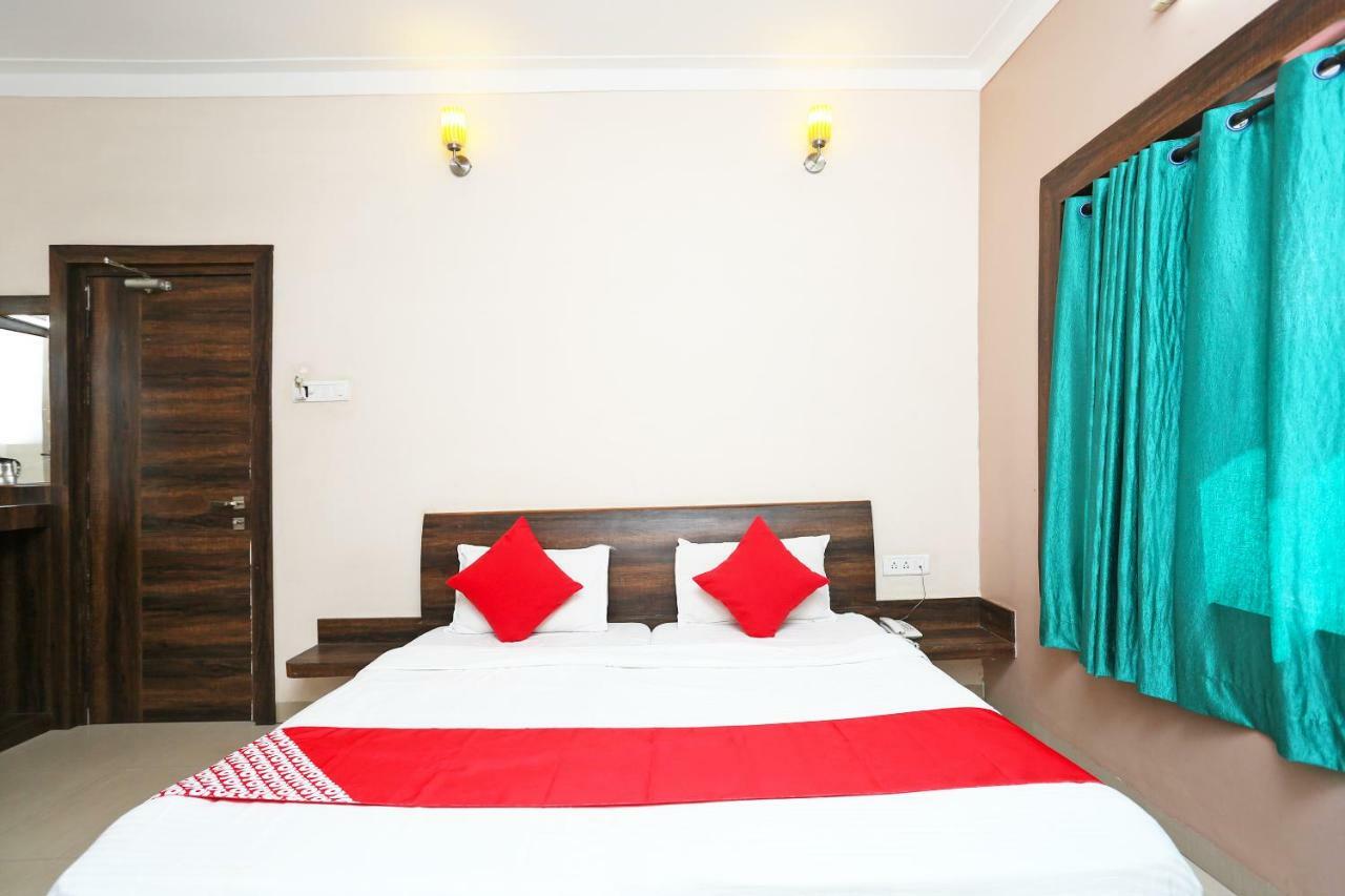 Oyo 29724 Hotel Kokila Resort Jabalpur Exterior foto
